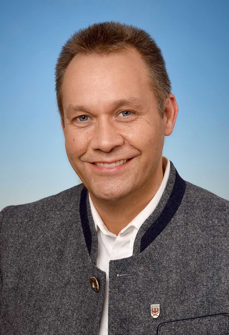 02_Baur-Christian-Dr-bearbeitet_800
