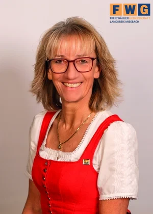 Ria Ro╠êpfl 2_cmyk